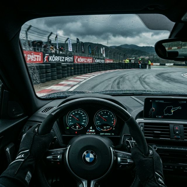 BMW M2 Interior - Körfez Pisti